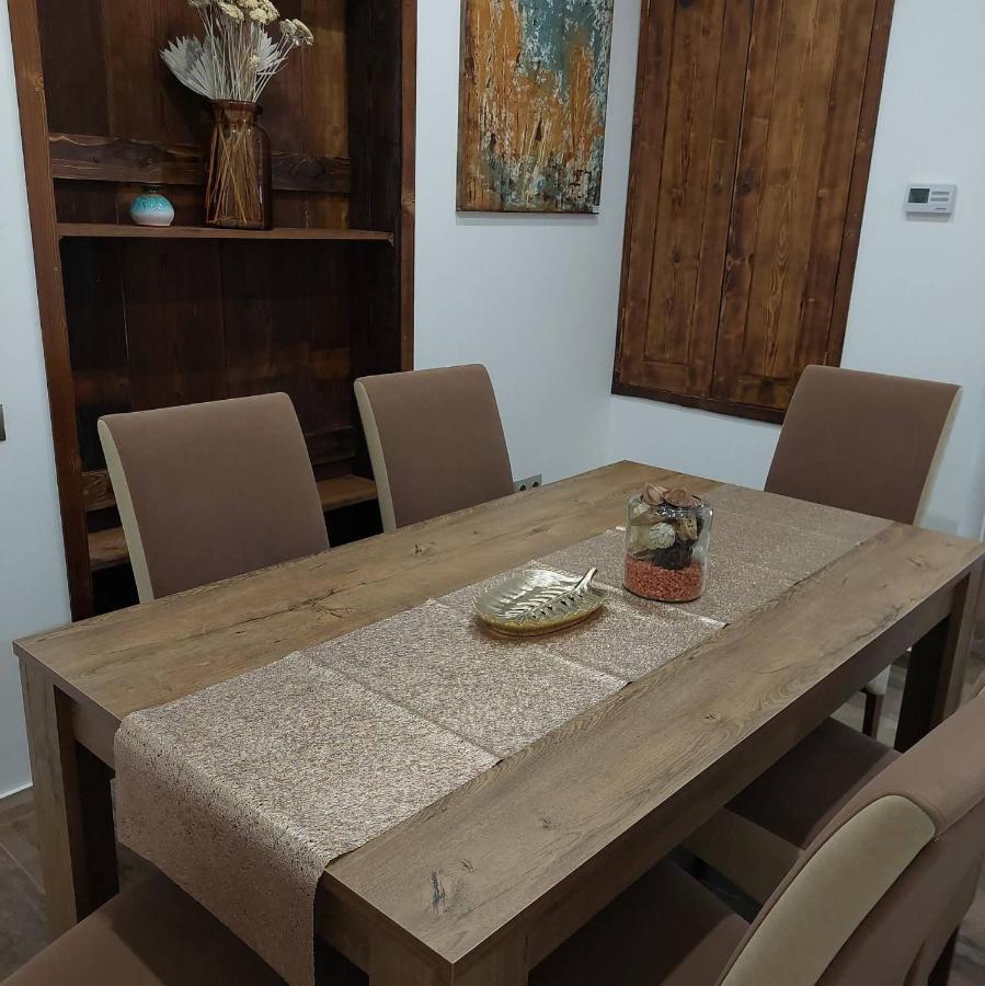 Dr Becsey Luxury Apartman Bekescsaba Exterior foto